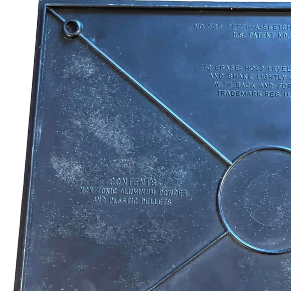 Etch A Sketch Vintage Screen 1980 Drawing Board Classic Toy Red & Gray Age 5+ - Picture 9 of 9